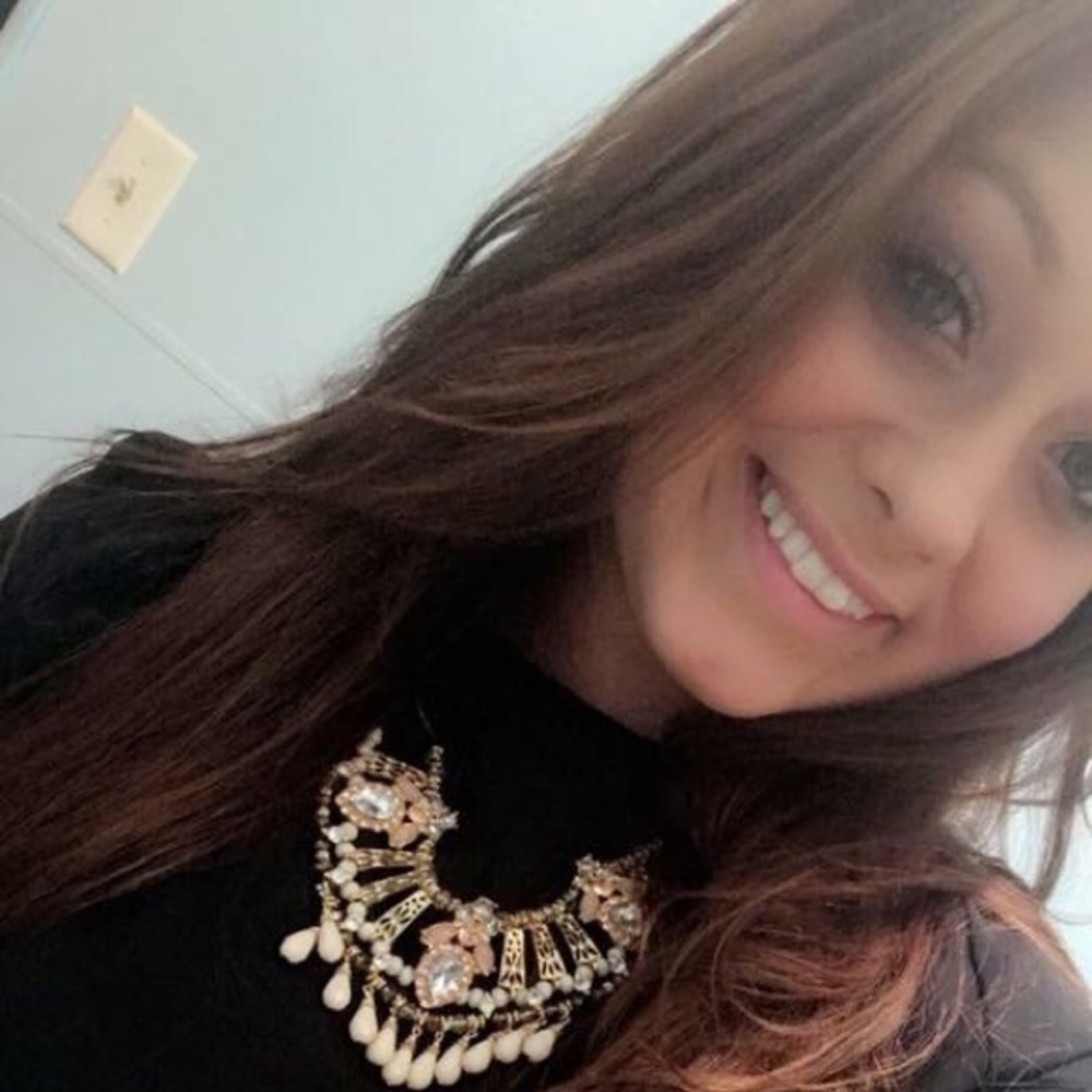 Meet your Posher, Haylee